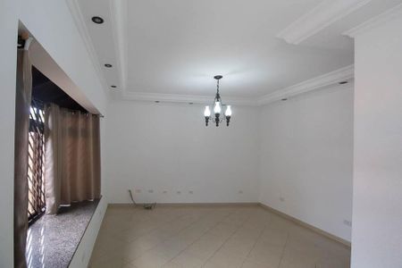Casa à venda com 313m², 5 quartos e 5 vagasSala 