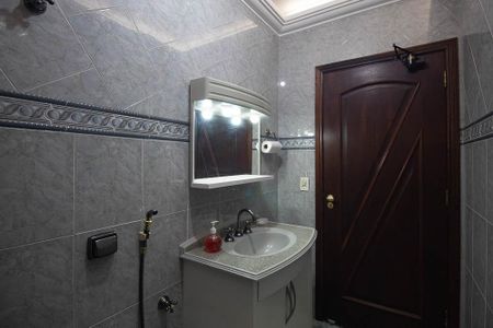 Banheiro 1 de casa à venda com 5 quartos, 313m² em Parque Edu Chaves, São Paulo