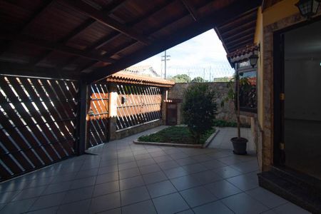 Casa à venda com 313m², 5 quartos e 5 vagasGaragem 