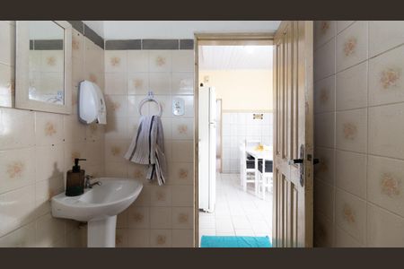 Banheiro de casa à venda com 1 quarto, 244m² em Vila Guilhermina, São Paulo