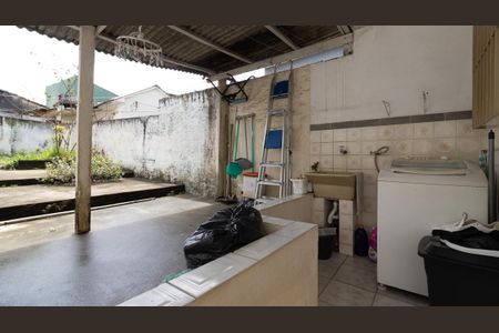 Casa à venda com 244m², 1 quarto e 1 vagaÁrea de Serviço