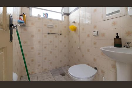 Banheiro de casa à venda com 1 quarto, 244m² em Vila Guilhermina, São Paulo