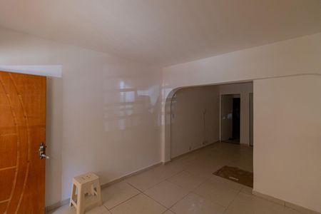 Casa para alugar com 70m², 2 quartos e 1 vaga Casa para alugar com 70m², 2 quartos e 1 vagaSala e Cozinha