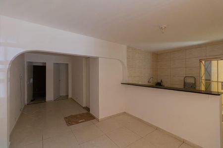 Casa para alugar com 70m², 2 quartos e 1 vaga Casa para alugar com 70m², 2 quartos e 1 vagaSala e Cozinha