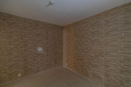 Casa para alugar com 70m², 2 quartos e 1 vaga Casa para alugar com 70m², 2 quartos e 1 vagaQuarto