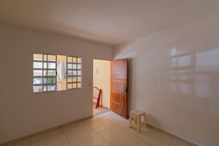 Casa para alugar com 70m², 2 quartos e 1 vaga Casa para alugar com 70m², 2 quartos e 1 vagaSala e Cozinha
