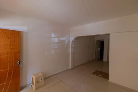 Casa para alugar com 70m², 2 quartos e 1 vaga Casa para alugar com 70m², 2 quartos e 1 vagaSala e Cozinha