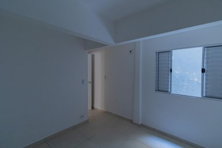 Casa para alugar com 70m², 2 quartos e 1 vaga Casa para alugar com 70m², 2 quartos e 1 vagaSuíte