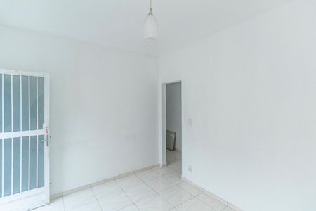 Sala de casa para alugar com 1 quarto, 55m² em Marechal Hermes, Rio de Janeiro