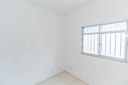 Quarto de casa para alugar com 1 quarto, 55m² em Marechal Hermes, Rio de Janeiro