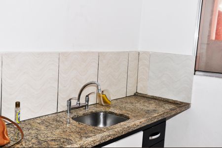 Casa à venda com 140m², 2 quartos e 2 vagasDetalhe - Cozinha