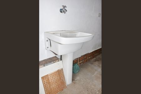 Casa à venda com 140m², 2 quartos e 2 vagasDetalhe - Área de Serviço