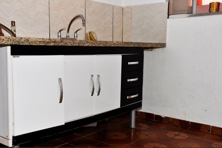 Casa à venda com 140m², 2 quartos e 2 vagasDetalhe - Cozinha