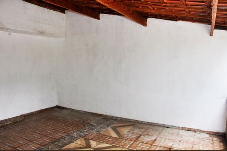 Casa à venda com 140m², 2 quartos e 2 vagasDetalhe - Varanda