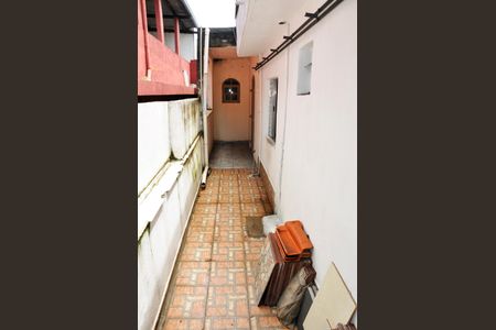 Casa à venda com 140m², 2 quartos e 2 vagasDetalhe - Corredor Casa 02