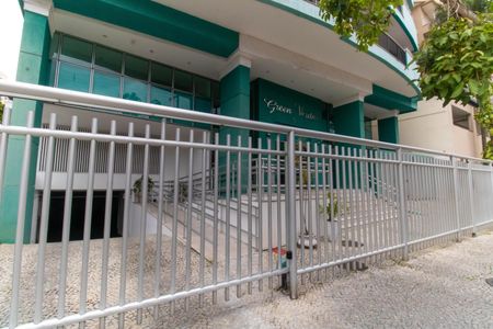 Apartamento à venda com 70m², 2 quartos e 1 vaga Apartamento à venda com 70m², 2 quartos e 1 vagaFachada