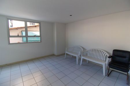 Apartamento à venda com 70m², 2 quartos e 1 vagaÁrea comum
