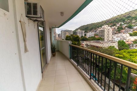 Apartamento à venda com 70m², 2 quartos e 1 vaga Apartamento à venda com 70m², 2 quartos e 1 vagaVranda da Sala