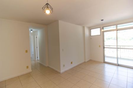Apartamento à venda com 70m², 2 quartos e 1 vagaSala
