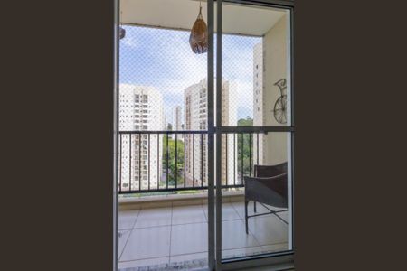 Sacada de apartamento à venda com 2 quartos, 51m² em Umuarama, Osasco