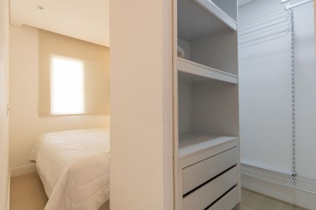 Quarto 1 de apartamento à venda com 2 quartos, 51m² em Umuarama, Osasco