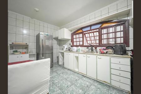 Casa à venda com 130m², 3 quartos e 2 vagasCozinha