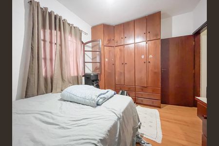 Casa à venda com 130m², 3 quartos e 2 vagasQuarto 2