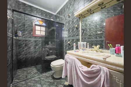 Banheiro da Suíte de casa à venda com 3 quartos, 130m² em Bela Vista, Osasco