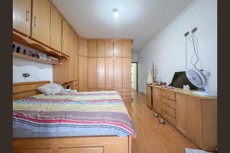 Casa à venda com 130m², 3 quartos e 2 vagasSuíte
