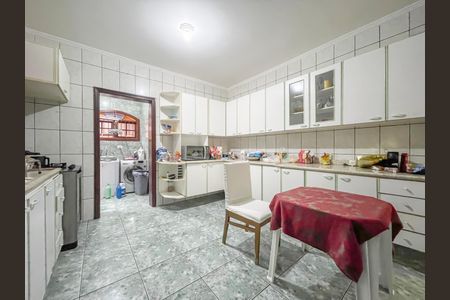 Casa à venda com 130m², 3 quartos e 2 vagasCozinha