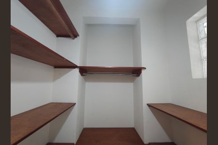 Casa de condomínio para alugar com 100m², 3 quartos e 1 vagaCloset