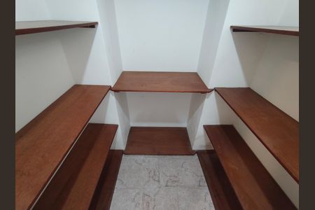 Casa de condomínio para alugar com 100m², 3 quartos e 1 vagaCloset