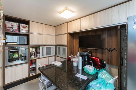Apartamento à venda com 314m², 4 quartos e 2 vagasCozinha