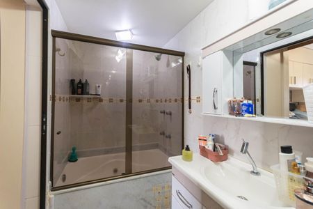 Apartamento à venda com 314m², 4 quartos e 2 vagasBanheiro Suíte 1