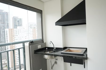 Apartamento para alugar com 65m², 2 quartos e 1 vagaSacada