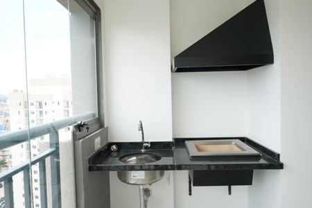 Apartamento para alugar com 65m², 2 quartos e 1 vagaSacada