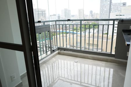 Apartamento para alugar com 65m², 2 quartos e 1 vagaSacada