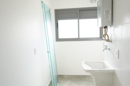 Apartamento para alugar com 65m², 2 quartos e 1 vagaÁrea de Serviço