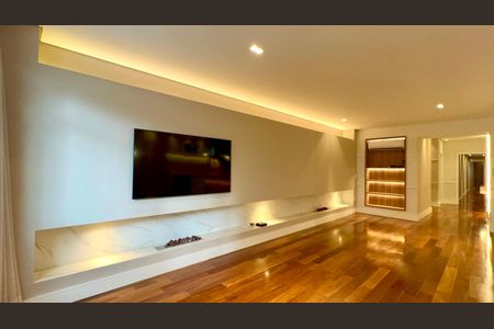 Sala de apartamento para alugar com 4 quartos, 180m² em Cerqueira César, São Paulo