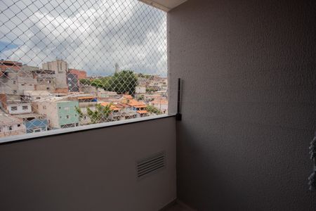 Apartamento para alugar com 39m², 2 quartos e sem vagaVARANDA DA SALA E ÁÇOREA DE SERVI