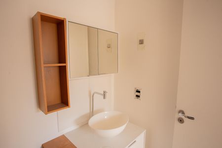Apartamento para alugar com 39m², 2 quartos e sem vagaBANHEIRO