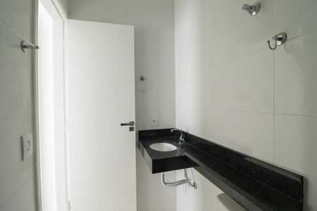 Casa à venda com 125m², 3 quartos e 2 vagasBanheiro da Suíte 1