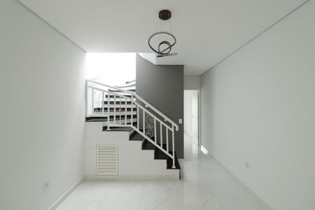 Casa à venda com 125m², 3 quartos e 2 vagasSala