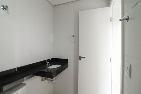 Casa à venda com 125m², 3 quartos e 2 vagasBanheiro da Suíte 2