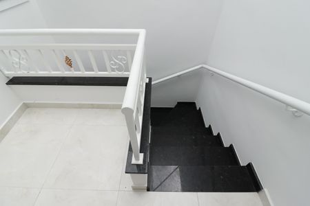 Casa à venda com 125m², 3 quartos e 2 vagasEscada