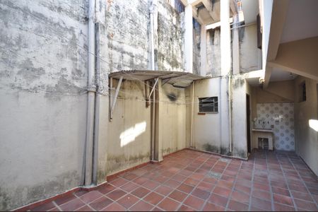 Casa à venda com 190m², 3 quartos e 2 vagasQuintal