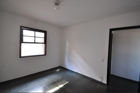 Casa à venda com 190m², 3 quartos e 2 vagasQuarto 2