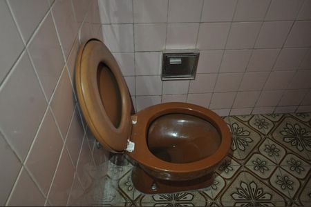 Casa à venda com 190m², 3 quartos e 2 vagasBanheiro 2