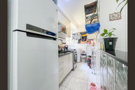 Apartamento à venda com 44m², 2 quartos e sem vaga Apartamento à venda com 44m², 2 quartos e sem vagaCozinha e Área de Serviço