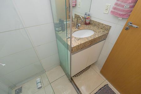 Apartamento à venda com 70m², 2 quartos e 1 vagabanheiro